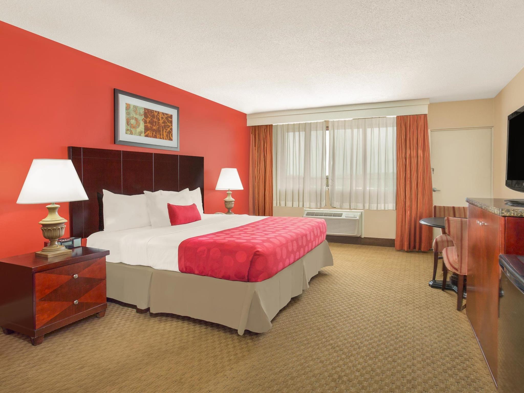 Ramada Plaza By Wyndham Fayetteville Fort Bragg Area Exterior foto